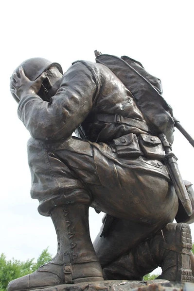 Fallen Soldier War Memorial Life-Size Sculpture Kneeing 48" High - Image 4