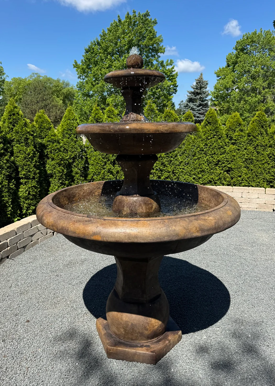 Grande Barrington Estate Garden Fountain 85" High