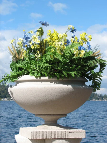 Oak Park Residence Vase by Frank Lloyd Wright Small