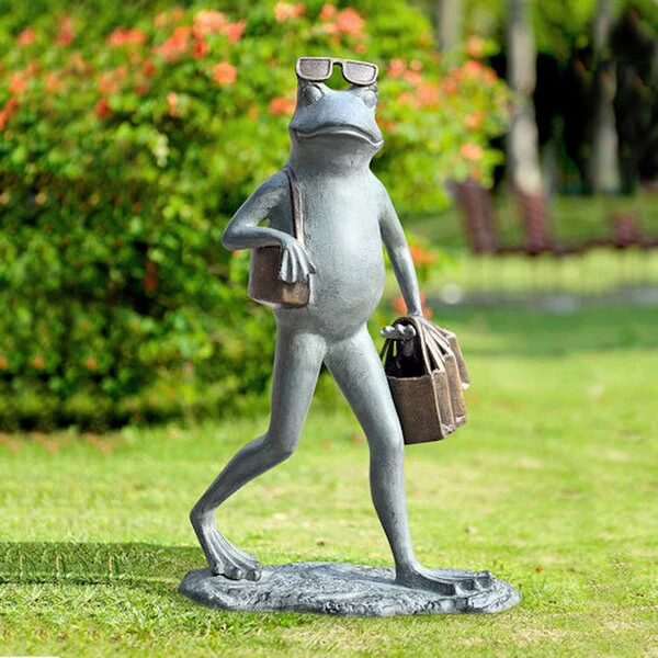 Suave Shopper Frogs Garden Sculpture